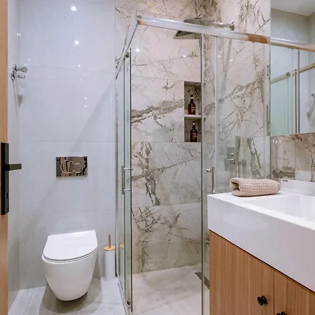 Alkyone Downtown Apartamento Cavala